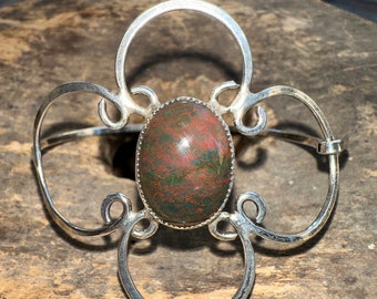 Vintage Sterling Silver Handmade Bloodstone Floral Wire Hinge Hook Bracelet 5.5”