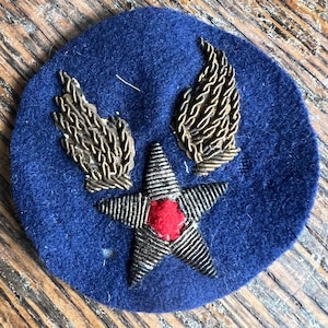 WWII U.S. Army Air Forces Bullion Collar Patch – Theater-Made Dress Insignia