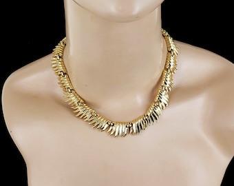 Vintage Trifari Gold Plated Leaves Mid Century Link Choker Necklace 14-16” /Trifari Jewelry /Vintage Jewelry /Trifari Necklace/Gifts for Her