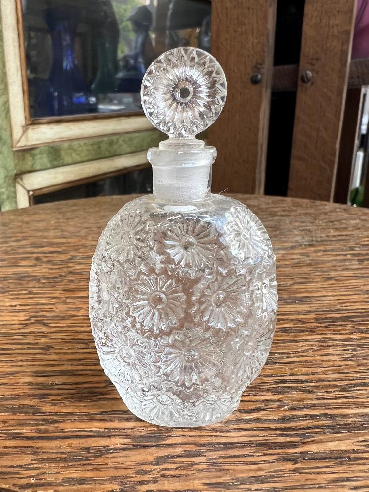 Worth Perfume Bottle - Etsy
