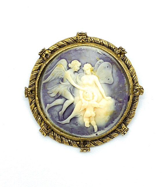 Green and Ivory Fairy Cameo Brooch Resin Goldtone Frame