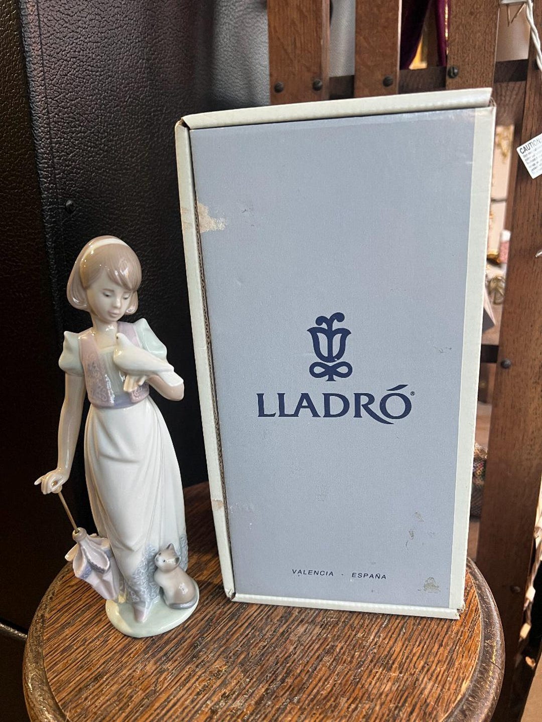 Lladró 7611 Summer Stroll Figurine 1991, Collectors Society, Spain