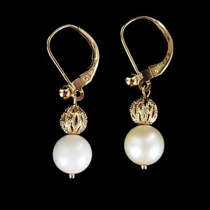 Vintage 14k Yellow Gold Cultured White Pearl Drop Dangle Bead Earrings 1.25” / Pearl Jewelry / Gifts for her / Gold Jewelry / Good Gift