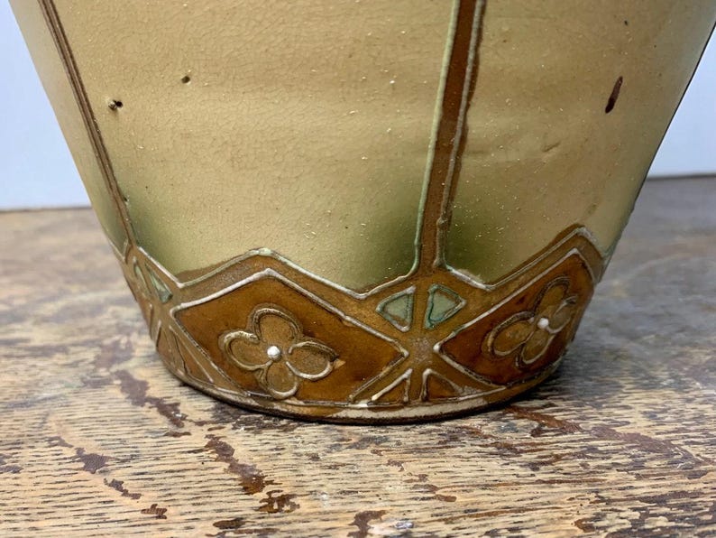 Antieke Art Deco Japanse Nouveau Moriage vaas, handbeschilderd, zeer grote staande vaas 38 cm hoog. afbeelding 7