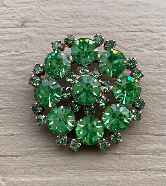 Vintage Juliana Mid Century Peridot Green Paste R… - image 2