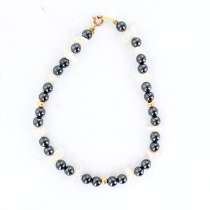 Vintage 14k Gold Hematite Freshwater Pearl Gold Beads Beaded Bracelet 7” / Hematite Jewelry /Pearl Jewelry /Gemstone Bracelet /Gifts for her