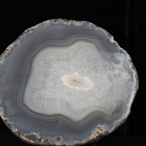 Sliced Agate Geode Half Rock Polished Agate Crystal Grey Blue  4&quot; W/agate geode/polished geode/agate crystal/stone /sliced stone