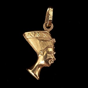 希少　エジプトジュエリー18K　ネフェルティティ K18 エジプト ネフェルティティ ネックレス - メルカリ