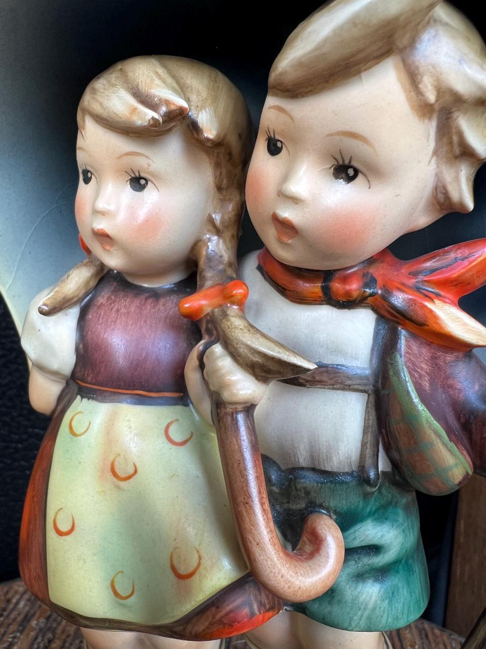 Vintage 1950's Goebel Hummel Figurine – “stormy Weather” #71 TMK-2