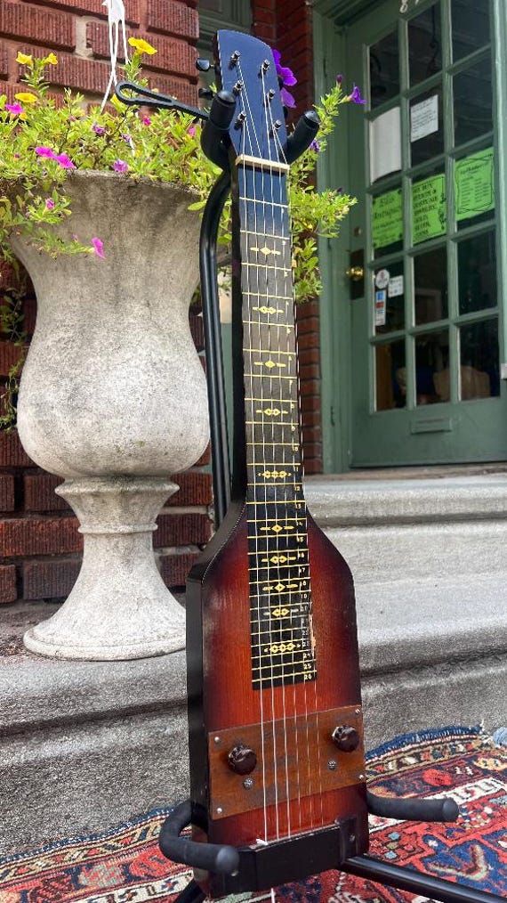 Vintage 1930s-40s 6-String Electric Lap Steel Guitar w/original faux gator case