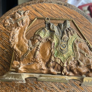 Antiguo Judd Camel Cast Iron Letter Rack Holder Organizador de escritorio Egyptian Revival / Judd Camel / Camel Letter Stand / Good Gift / House Gift / Gift