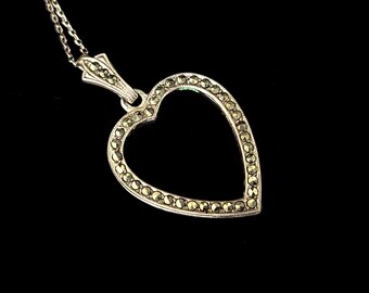 Vintage Mid Century Sterling Silver Heart Marcasite B&K Pendant Necklace 17.5” / Marcasite Necklace / Marcasite Jewelry / Heart Necklace