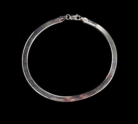 Vintage Sterling Silver 4mm Flat Herringbone Snak… - image 1