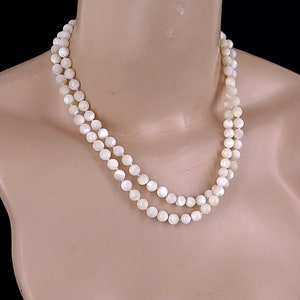 Vintage Deco Monet Hand Knotted Mother of Pearl MOP Beaded Necklace 36” / Mother of pearl Necklace / Beaded Chain / Long Necklace