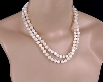 Vintage Deco Monet Hand Knotted Mother of Pearl MOP Beaded Necklace 36” / Mother of pearl Necklace / Beaded Chain / Long Necklace