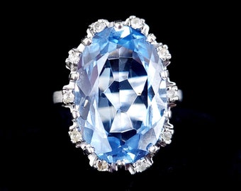 Vintage 10k White Gold Sky Blue Topaz Cocktail Ring, Quartz Accent, Size 6