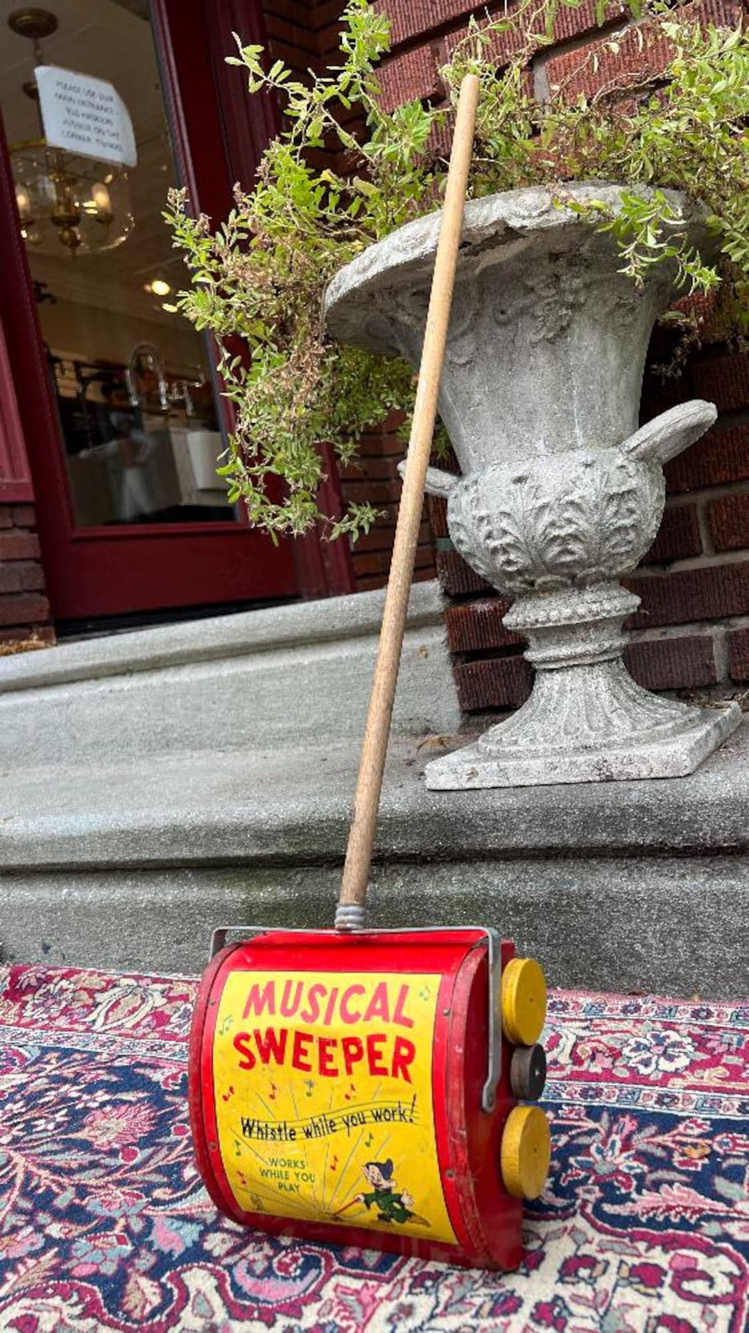Vintage 1950's Fisher Price Musical Sweeper~disney ~snow White