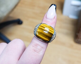 Vintage Sterling Tigers Eye Whitney Kelly Statement Ring sz 6 / Tigers Eye Jewelry / Gemstone Jewelry / Silver Jewelry / Gift for her