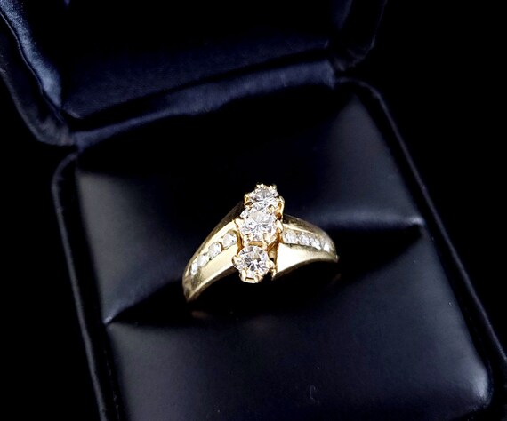 ★VINTAGE HOLLYWOOD★ [14K Gold] Bezel Round Cut Earrings_VH 즐거운 온라인 쇼핑공간에 오신 것을 환영합니다!
