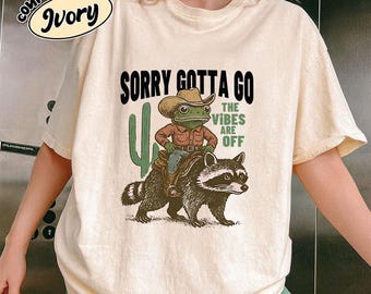 Comfort Colors Funny raccoon, Cowboy frog design Trendy retro t-shirt