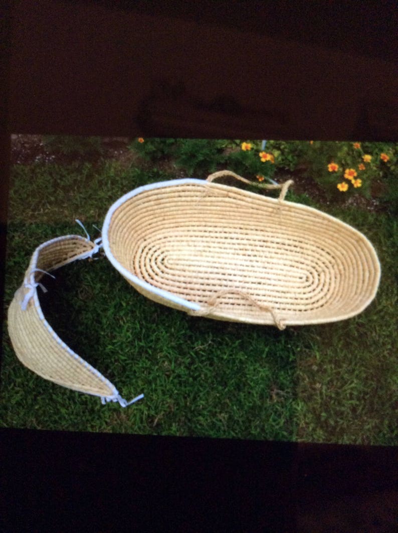 circle moses basket