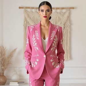Women 2 piece Suit Pink Hand Embroidered Rodeo Tuxedo | Bespoke Western Suit | Custom Designer Formal Outfit