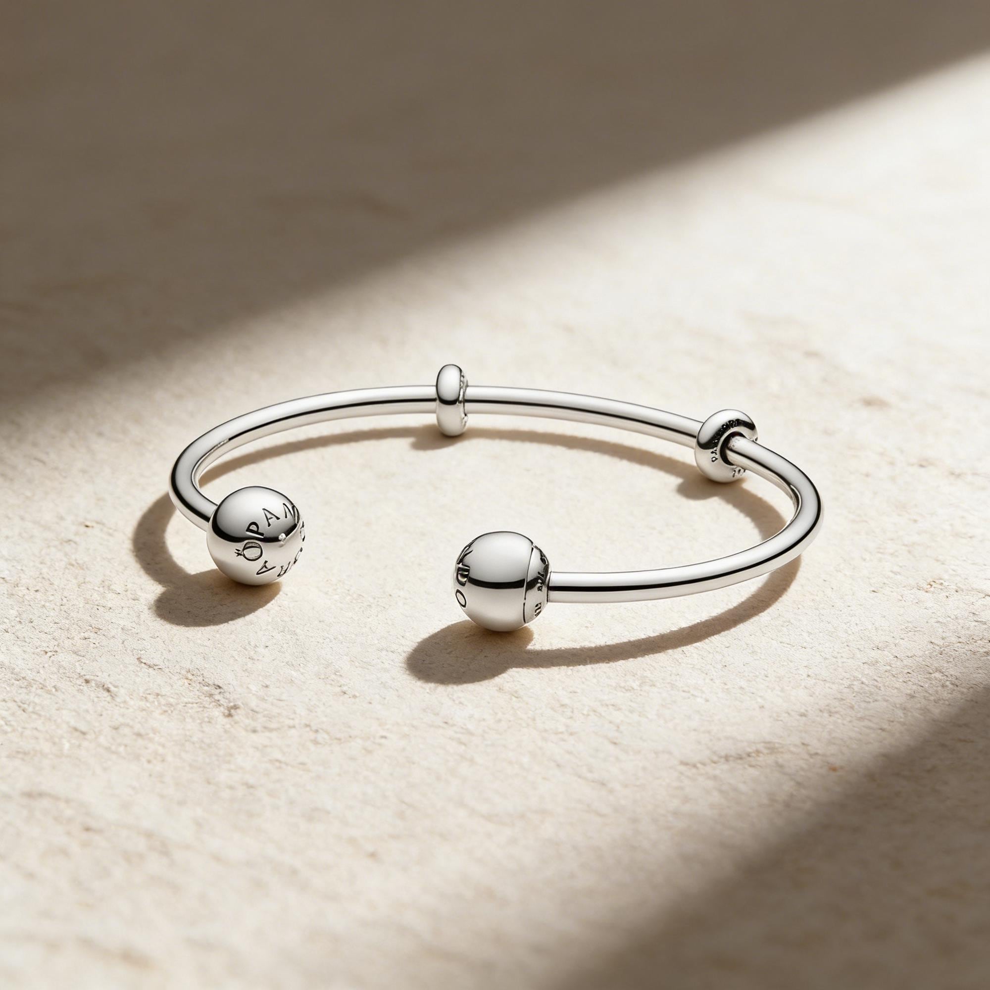 Pandora open bangle - Etsy 日本