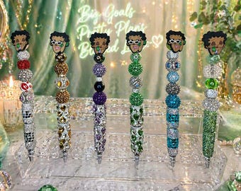 Bolígrafos con cuentas y diamantes de imitación de African American Muse: Un bolígrafo femenino y glamuroso.