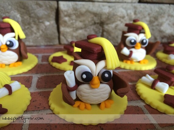 EDIBLE (Fondant Toppers) - Wise Owl Graduation Il_570xn