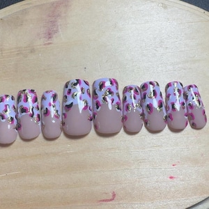 French tip leopard print press ons