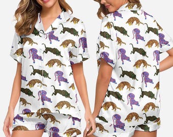 Kleurrijke pyjamaset met luipaardprint – Wild Jungle satijnen nachtkleding met korte mouwen voor dames, pyjama met artistiek dierenpatroon