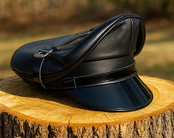 Berretto militare in pelle nera gotica – Cappello da pattuglia in stile gotico fatto a mano per donne e uomini”