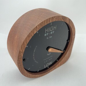WiFi Connected Analog Tide Clock: Handcrafted, Hardwood, Accurate Tides for your local beach Bild 2