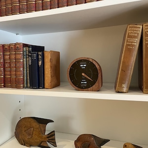 WiFi Connected Analog Tide Clock: Handcrafted, Hardwood, Accurate Tides for your local beach Bild 9