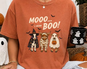 Comfort Colors® Highland Cow Halloween Costumes T-Shirt, Funny Spooky Season Witch Ghost Pumpkin Tee, Fall Farm Animal Lover Gift Sweatshirt