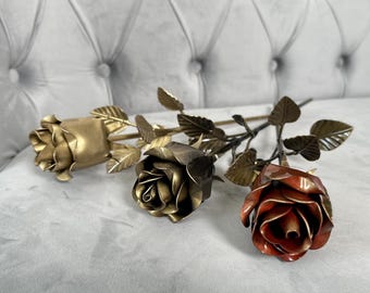 Conjunto de rosas de hierro eternas, ramo de flores de metal eterno, regalo de boda de 6 años, escultura de hierro única, rosas eternas, regalo del Día de la Madre