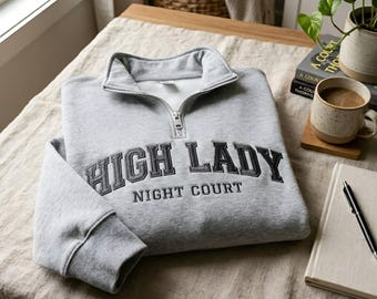 Sudadera con cremallera de un cuarto bordada de la Corte de la Alta Dama de la Noche, sudadera ACOTAR, sudadera de cuello redondo para amantes de los libros, regalo para amantes de los libros
