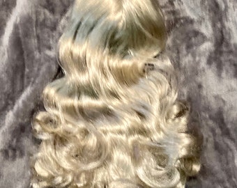 Golden Honey Blonde Scalp Long Wavy Hair For Tan Blythe Factory Doll