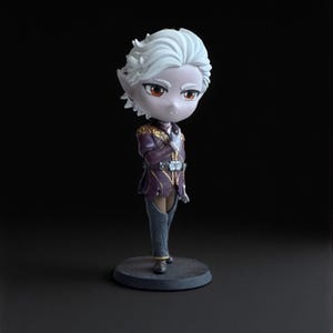 Astarion Chibi Statue: Baldur&#39;s Gate 3 Fan Art, Hand-Painted Collectible