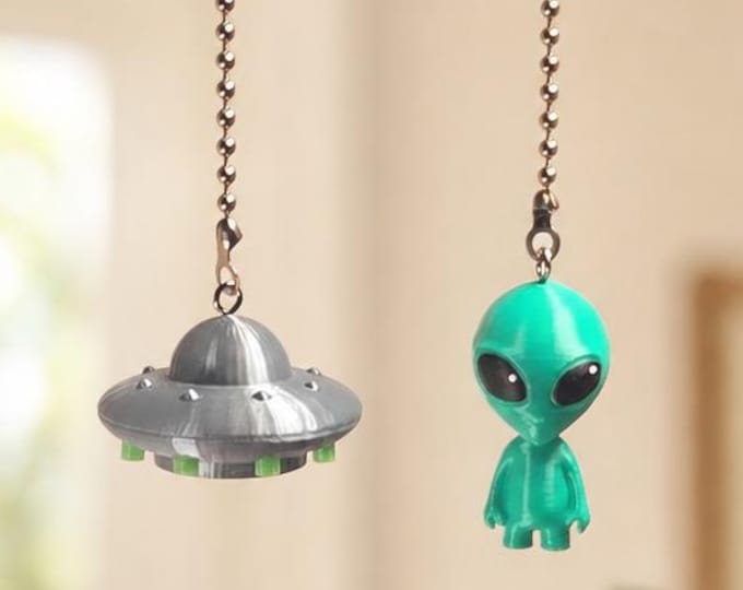 Alien UFO Ceiling Fan Pull, Glow in the Dark Fan Chain, Alien Room Decor, Space Bedroom Gift, Kids Room or Man Cave Decor  d3