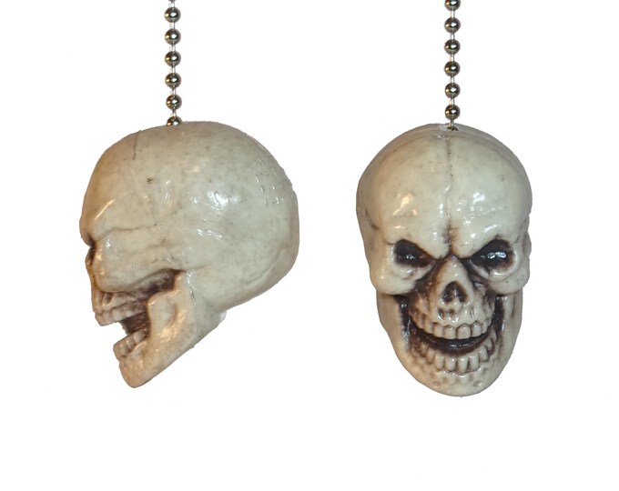 Creepy Skull Ceiling Fan Chain - Unique Goth Decor & Halloween Gift