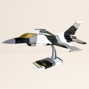 F-16 Fighting Falcon - 3D Printed Jet Fighter Model Kit | Collectible Aviation Gift