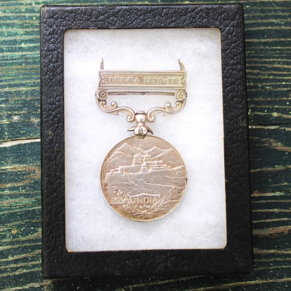 1932 King George V Silver Medal in Display Box British India General Service Award - Etsy 1932 King George V Silver Medal in Display Box British India General Service Award - Etsy