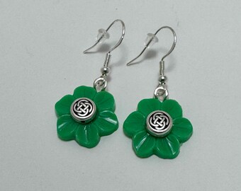 Brincos vintage com botão de flor verde: pingentes celtas de prata esterlina