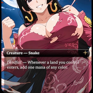 Può includere: Una carta di Magic: The Gathering con un personaggio in stile anime con lunghi capelli neri e orecchini d'oro. Il personaggio indossa un abito rosa e rosso a fantasia. Il testo della carta recita "Creatura - Serpente" e "Landfall - Ogni volta che una terra che controlli entra nel campo di battaglia, aggiungi un mana di qualsiasi colore."