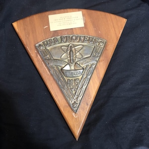 Plaque de performance supérieure pour sous-marin USS Proteus AS-19 des années 1970 image 1