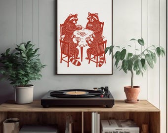 Lámina artística de naipes de mapaches: póster de animales caprichosos, ilustración rústica de estilo folclórico con temática forestal.