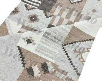 Handwoven Wool Kilim Dhurrie Rug: Bohemian Home Decor