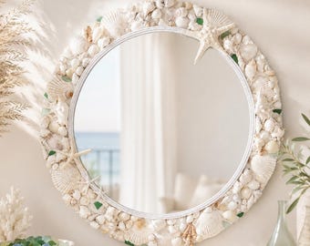 Espejo costero hecho a mano, conchas marinas, estrellas de mar y cristal de mar para decoración de casas de playa.