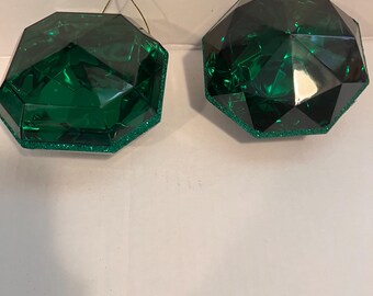 4” round diamond cut gem, ornaments, holiday decor, year-round ornament, diamond gems, attachment.